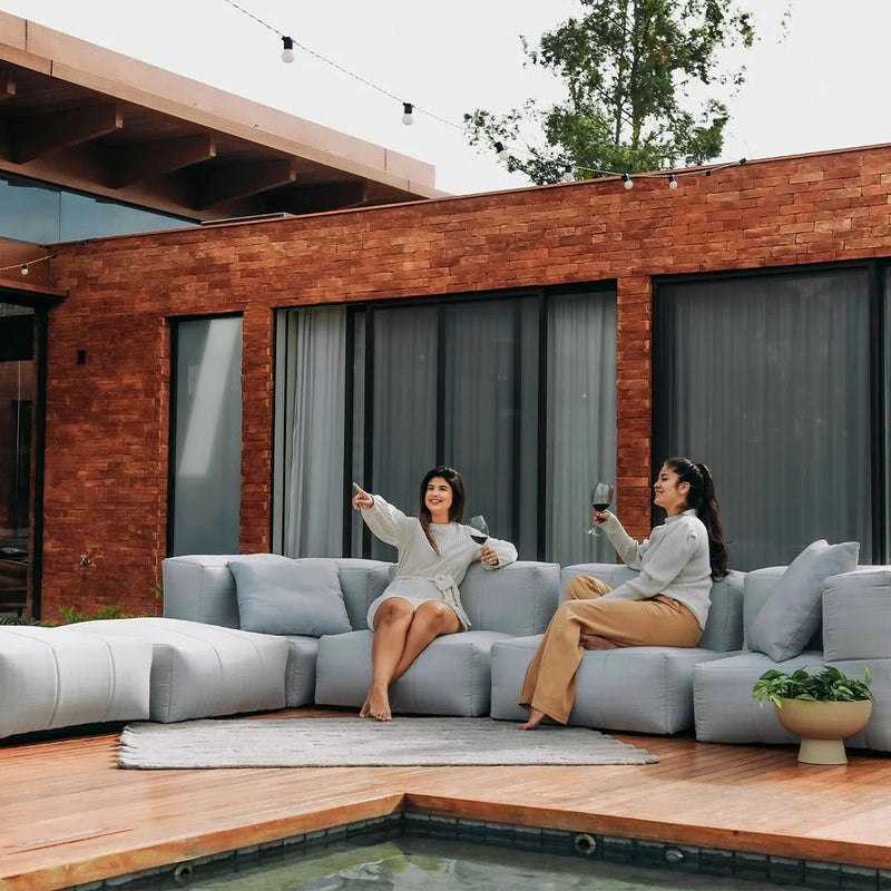 Lounge de 6 Puffs Modulares